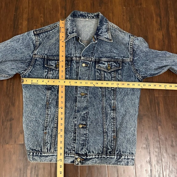 Vintage 80s THUMBS UP T.M. Distressed Trucker Jean Jacket in Blue - Picture 11 of 11